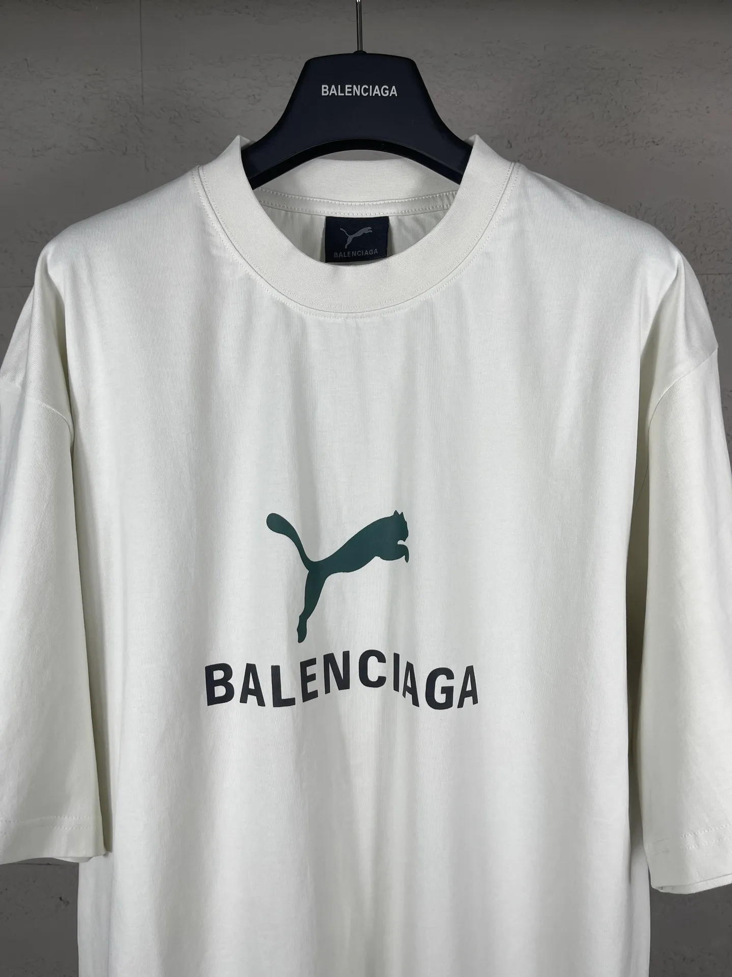 【 . Quality】BALENCI*GA/26New Arrival 。 puma Series T # SS 26 New Arrival。 ， 。 。 ZP 。 260 ， . ， 。 。 ， ， 。 。 。 . 。 OS . Same Style ：BL 253716 ： ，Red，Cream White Size：XS S M L